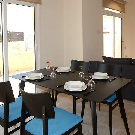 فيلة The Blue Water Bay Villas بروتاراس